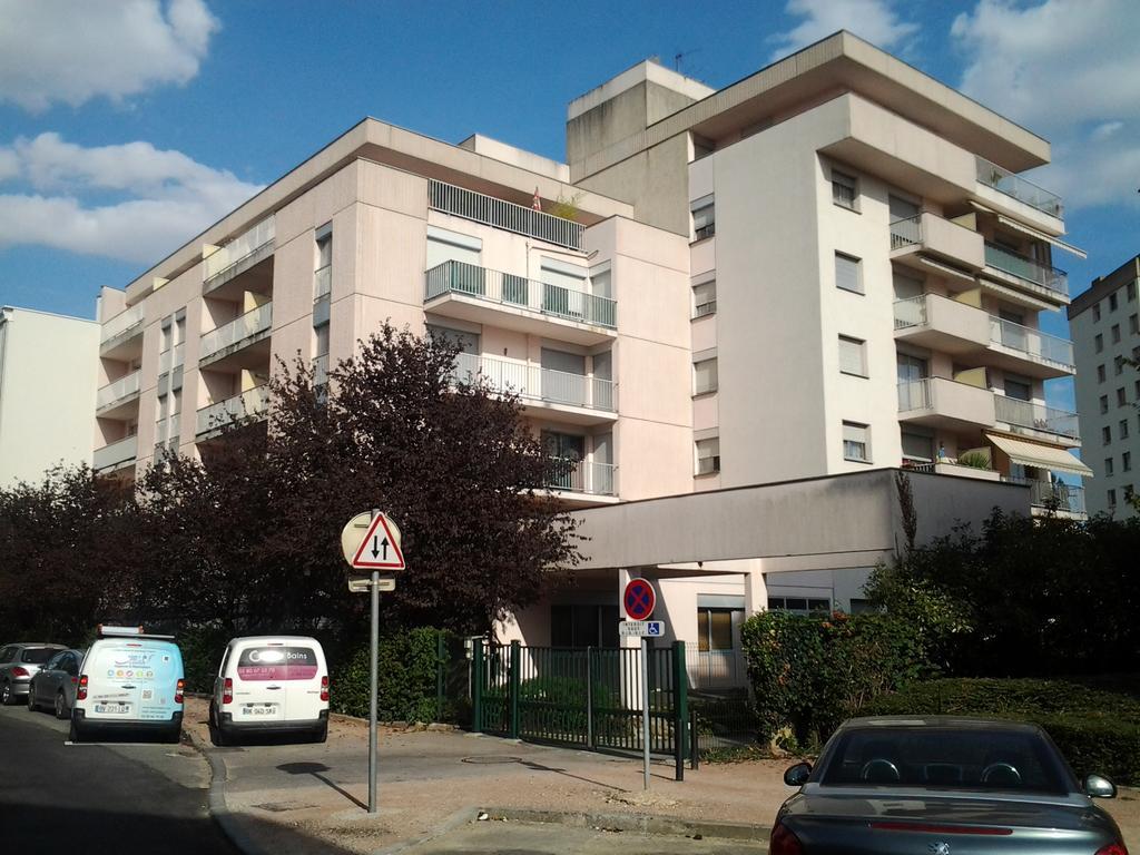 Les Burgondes Apartment Dijon Bagian luar foto